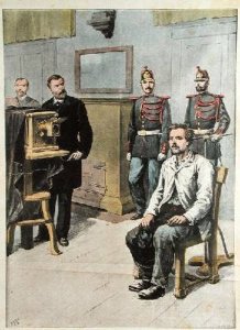 Professor Bertillon photographing Georges Henri Sautton, murderer of Louis Martin at Choisy-le-Roi illustration from Le Petit Journal May 1899